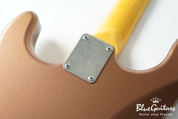 Model S.Plain #229 Light Aged - Faded Burgundy Mist