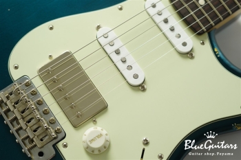 Model S. Plain #230 Medium Aged - Dark Lake Placid Blue over 3TS