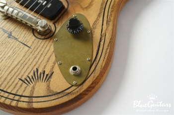 Magic 13 Guitar - Oak / Deity / No eye