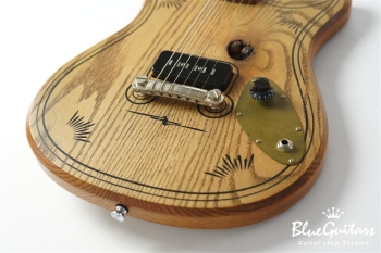Magic 13 Guitar - Oak / Deity / No eye