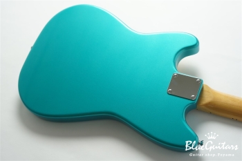 IRIS Patina #210 Light Aged - Faded Competition Burgundy with Brass