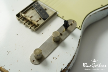 XTC-1 Olympic White over 3 Tone Burst Heavy Aged / Alder / Roasted Flame Maple #3910