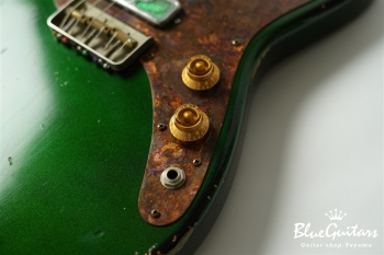 IRIS Patina #116 Medium Aged - Metallic Green over 3Tone Sunburst with Copper Red