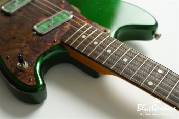 IRIS Patina #116 Medium Aged - Metallic Green over 3Tone Sunburst with Copper Red