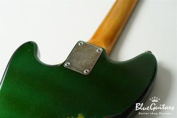 IRIS Patina #116 Medium Aged - Metallic Green over 3Tone Sunburst with Copper Red