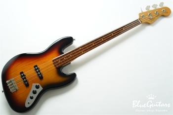 62 Jazz Bass Fretless - 3-Color Sunburst
