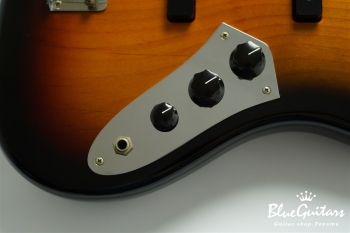 62 Jazz Bass Fretless - 3-Color Sunburst