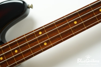 62 Jazz Bass Fretless - 3-Color Sunburst