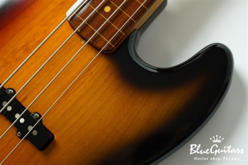 62 Jazz Bass Fretless - 3-Color Sunburst