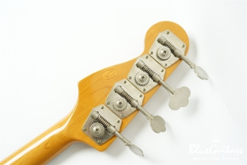 62 Jazz Bass Fretless - 3-Color Sunburst