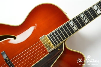 DQ-NYE - Almond Burst