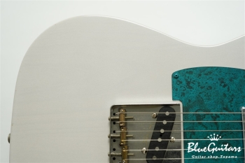 Model T. Patina #249 Light Aged - White Blonde with Blue