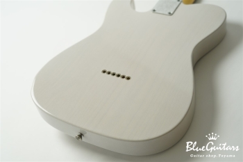 Model T. Patina #249 Light Aged - White Blonde with Blue