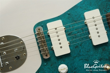 Model JM. Patina #250 Light Aged - White Blonde with Blue