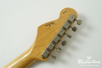 Model JM. Patina #250 Light Aged - White Blonde with Blue