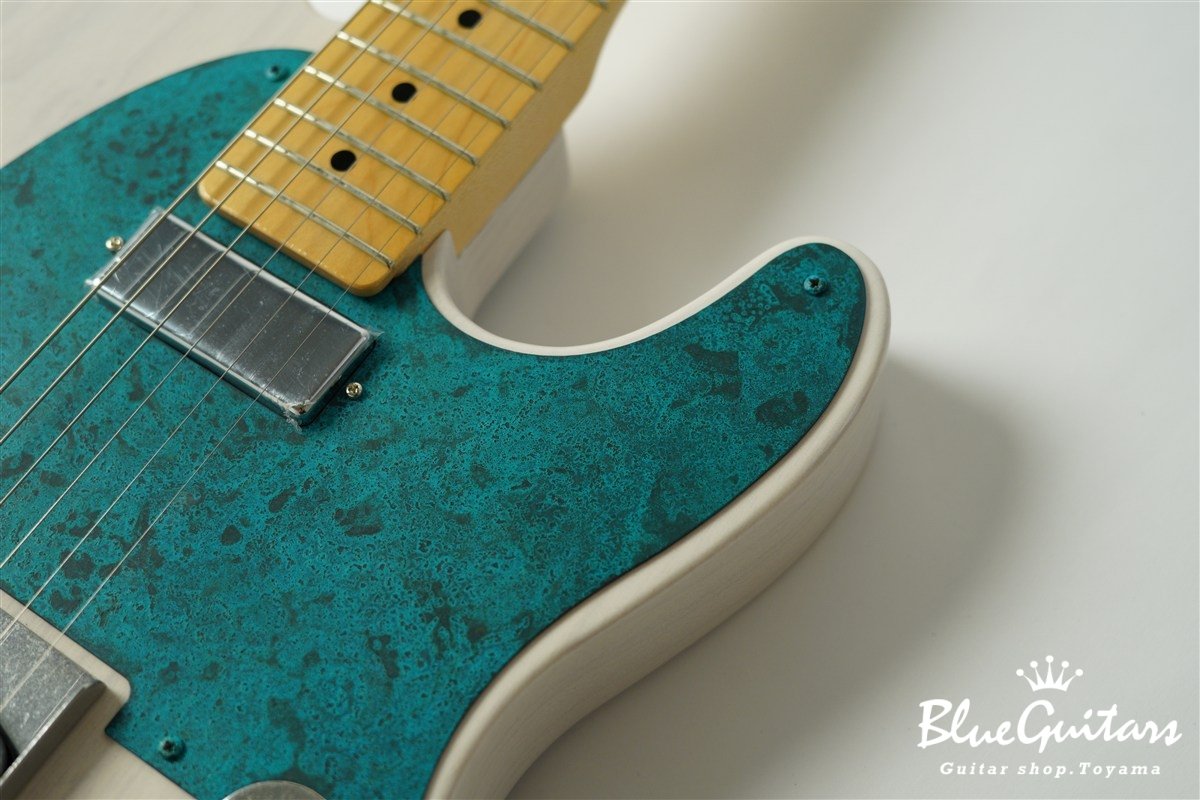 Model T. Patina #248 Light Aged - White Blonde with Blue