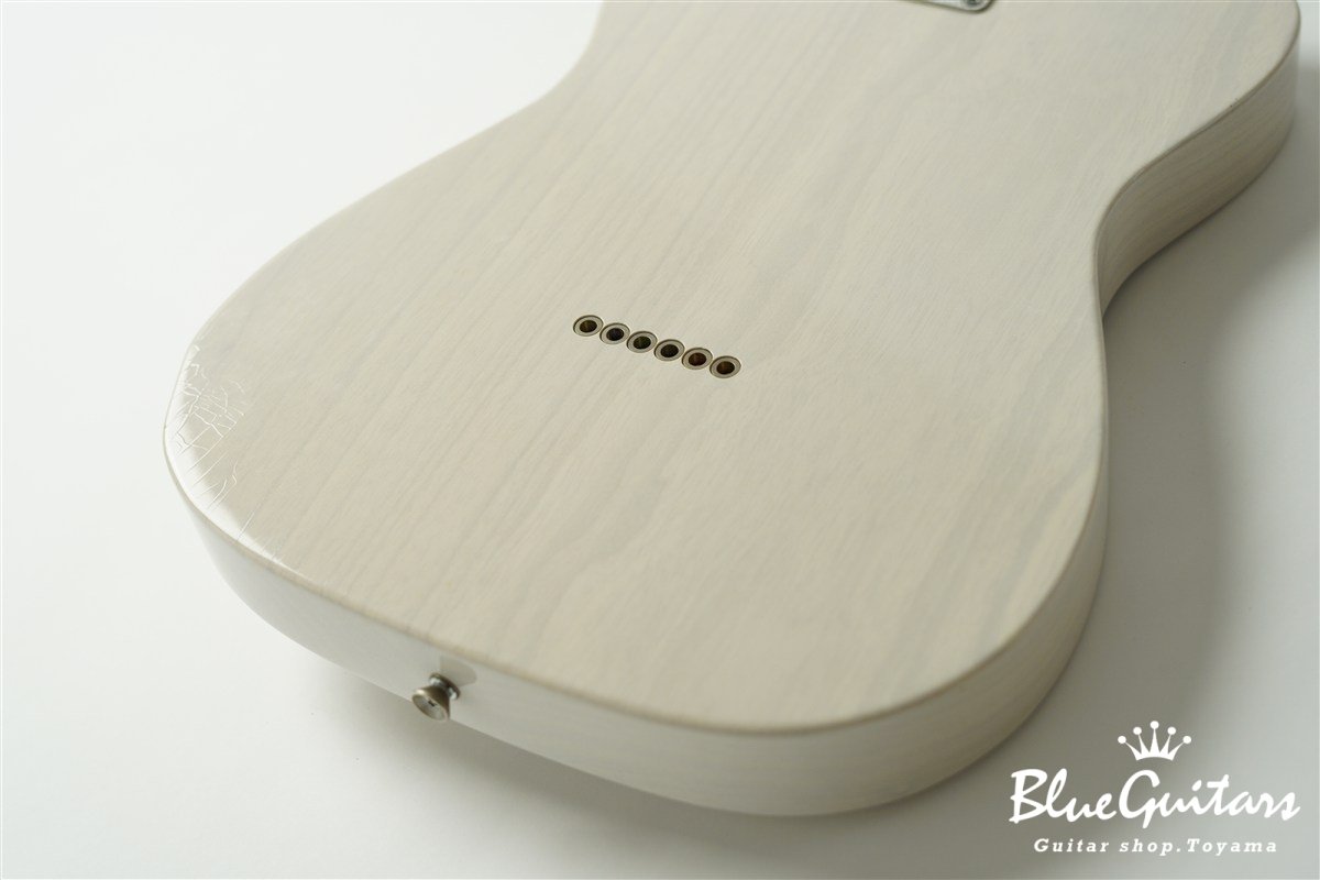 Model T. Patina #248 Light Aged - White Blonde with Blue