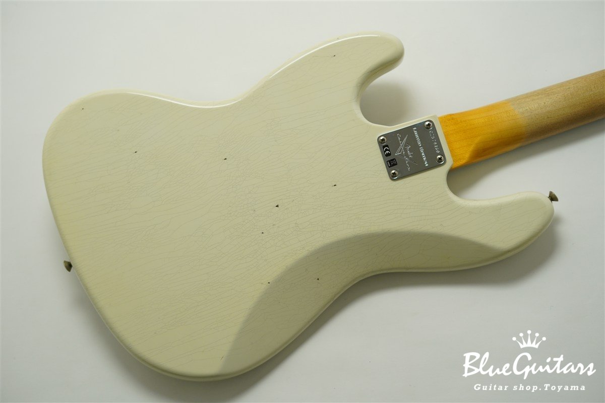 Limited Edition Custom Jazz Bass Journeyman Relic - Aged Olympic White / PHC