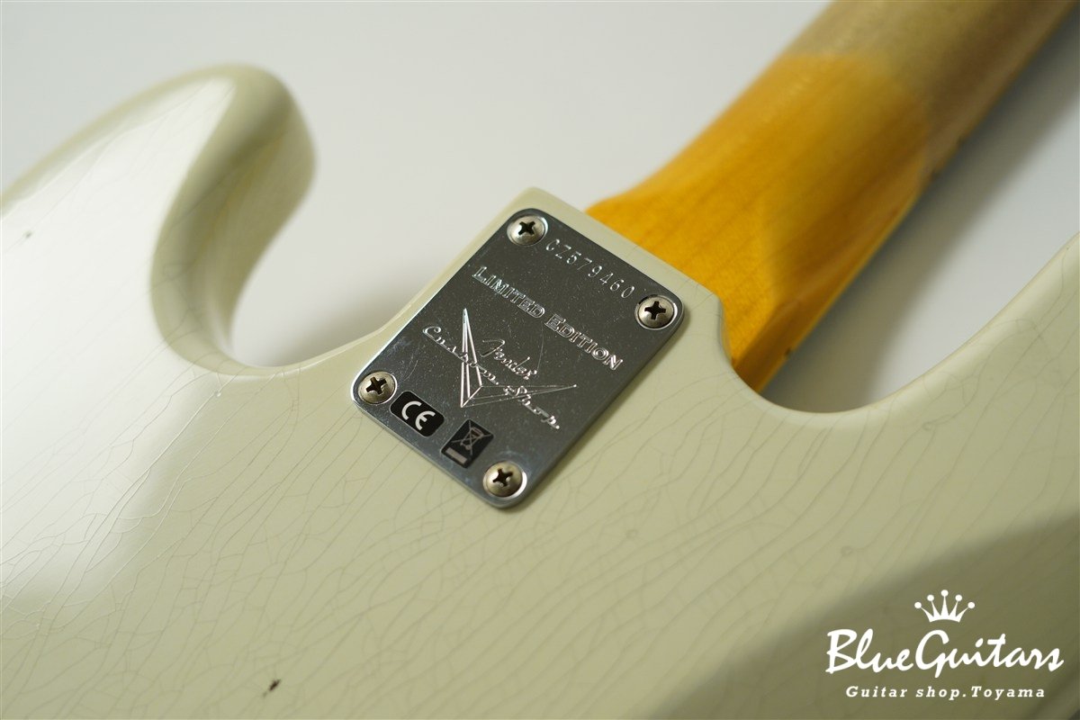 Limited Edition Custom Jazz Bass Journeyman Relic - Aged Olympic White / PHC