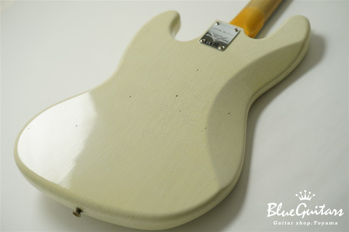 Limited Edition Custom Jazz Bass Journeyman Relic - Aged Olympic White / PHC