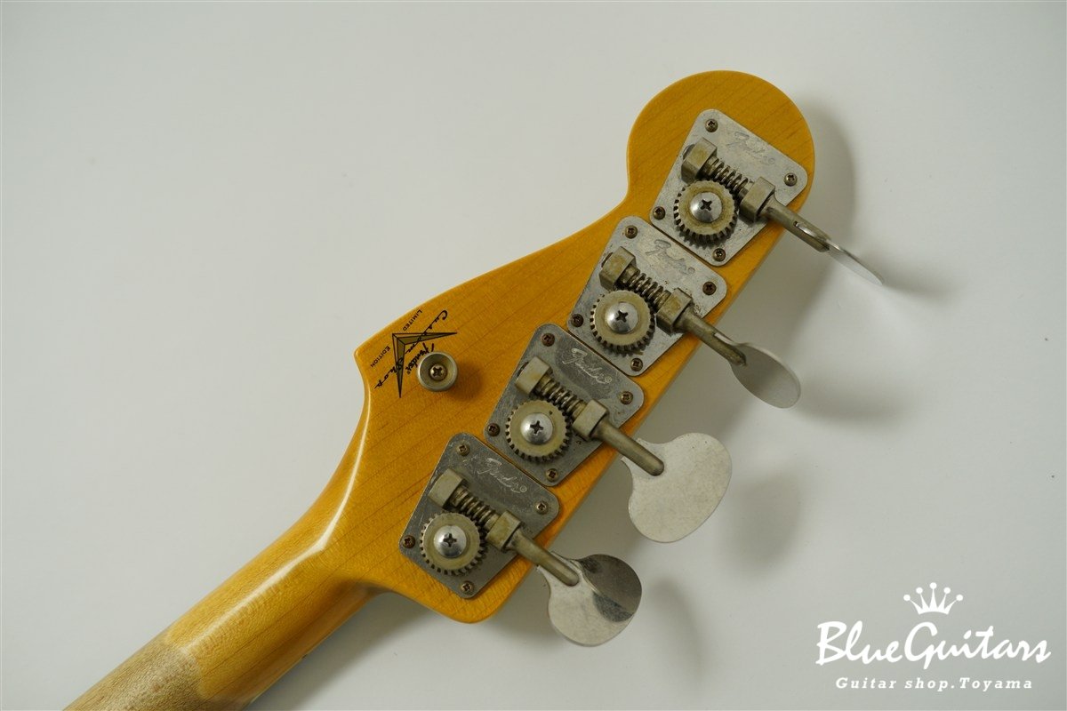 Limited Edition Custom Jazz Bass Journeyman Relic - Aged Olympic White / PHC