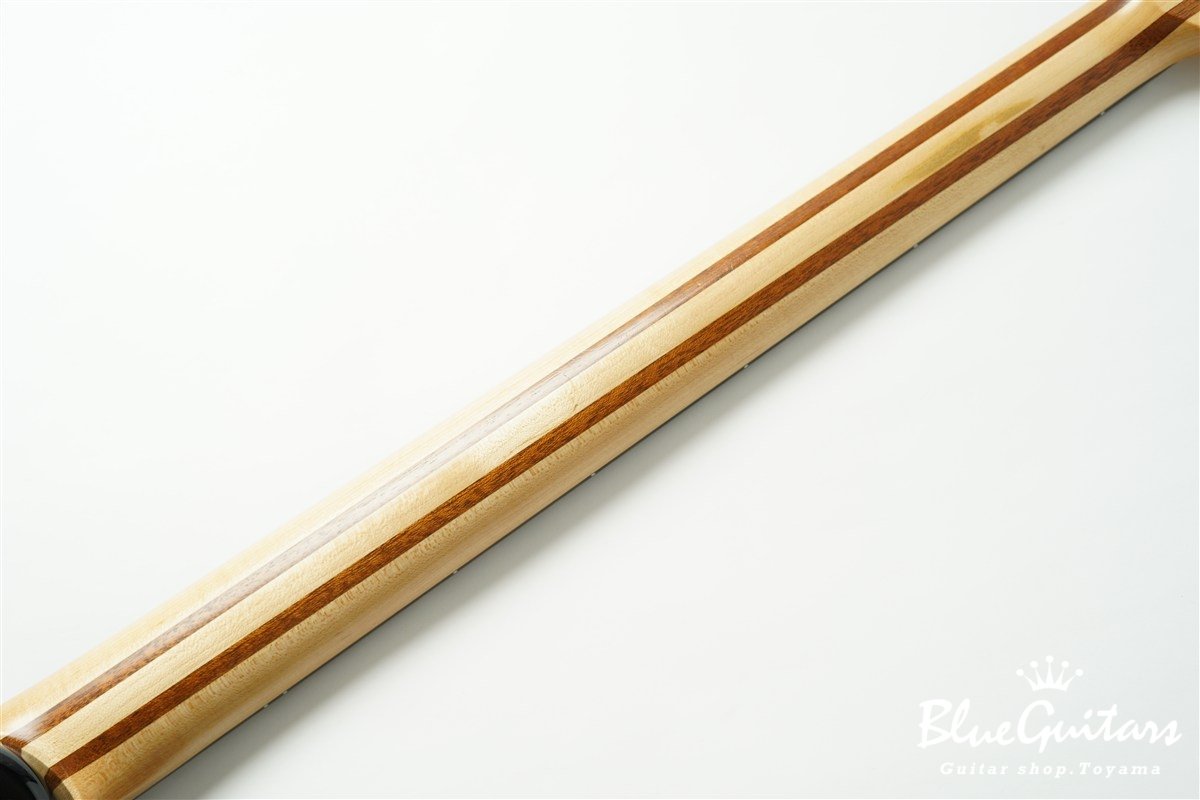 BB2024X - Vintage Sunburst