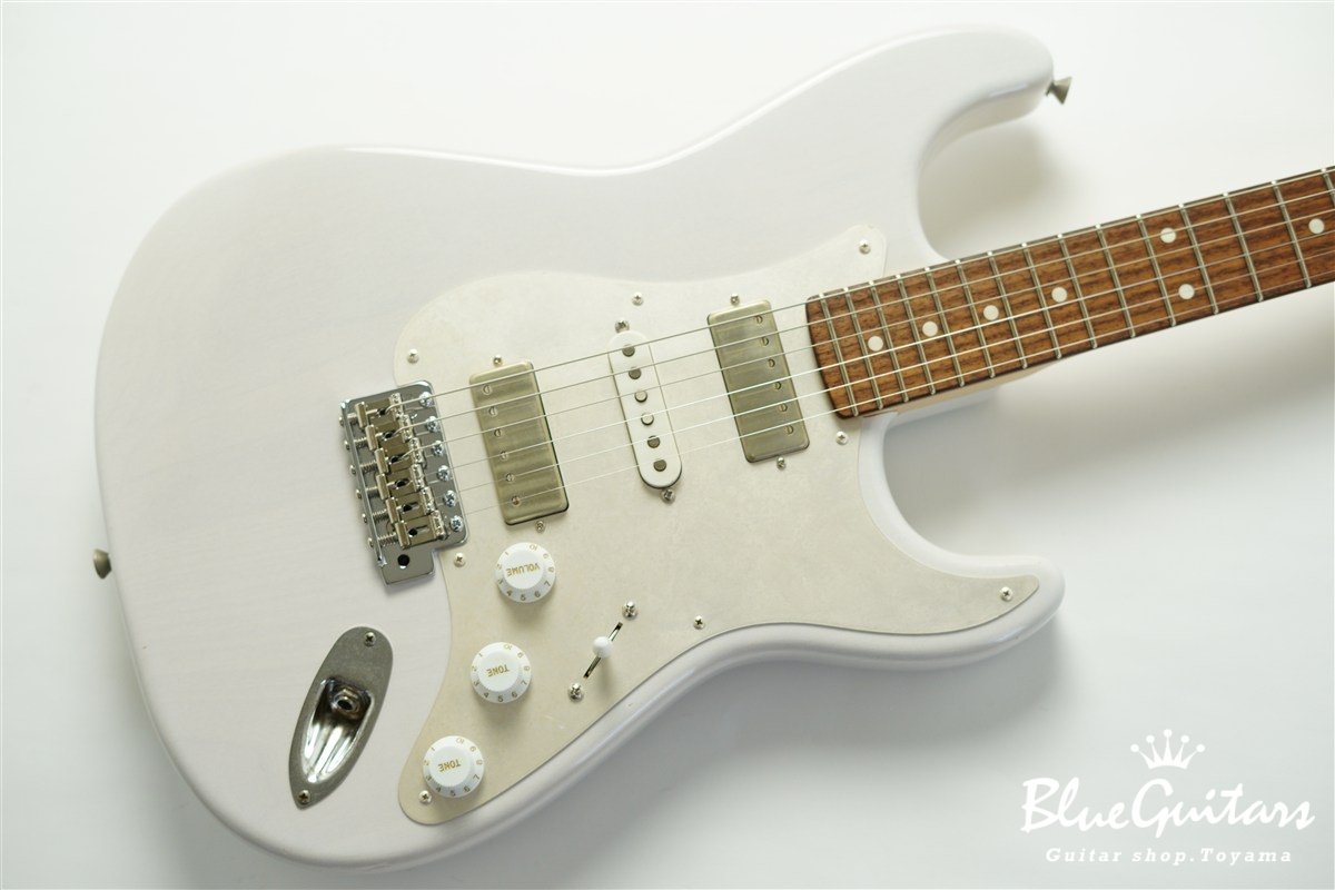 Model S. Patina #246 Light Aged - White Blonde with Silver