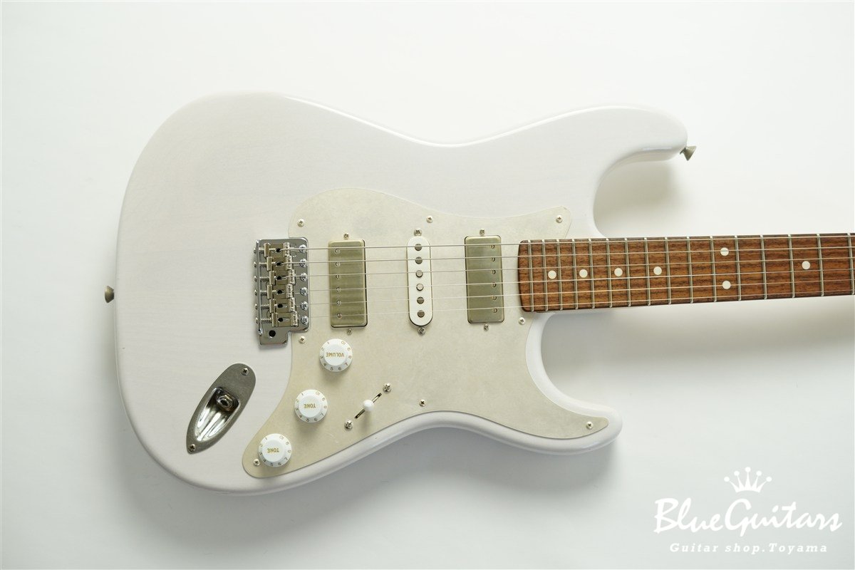 Model S. Patina #246 Light Aged - White Blonde with Silver