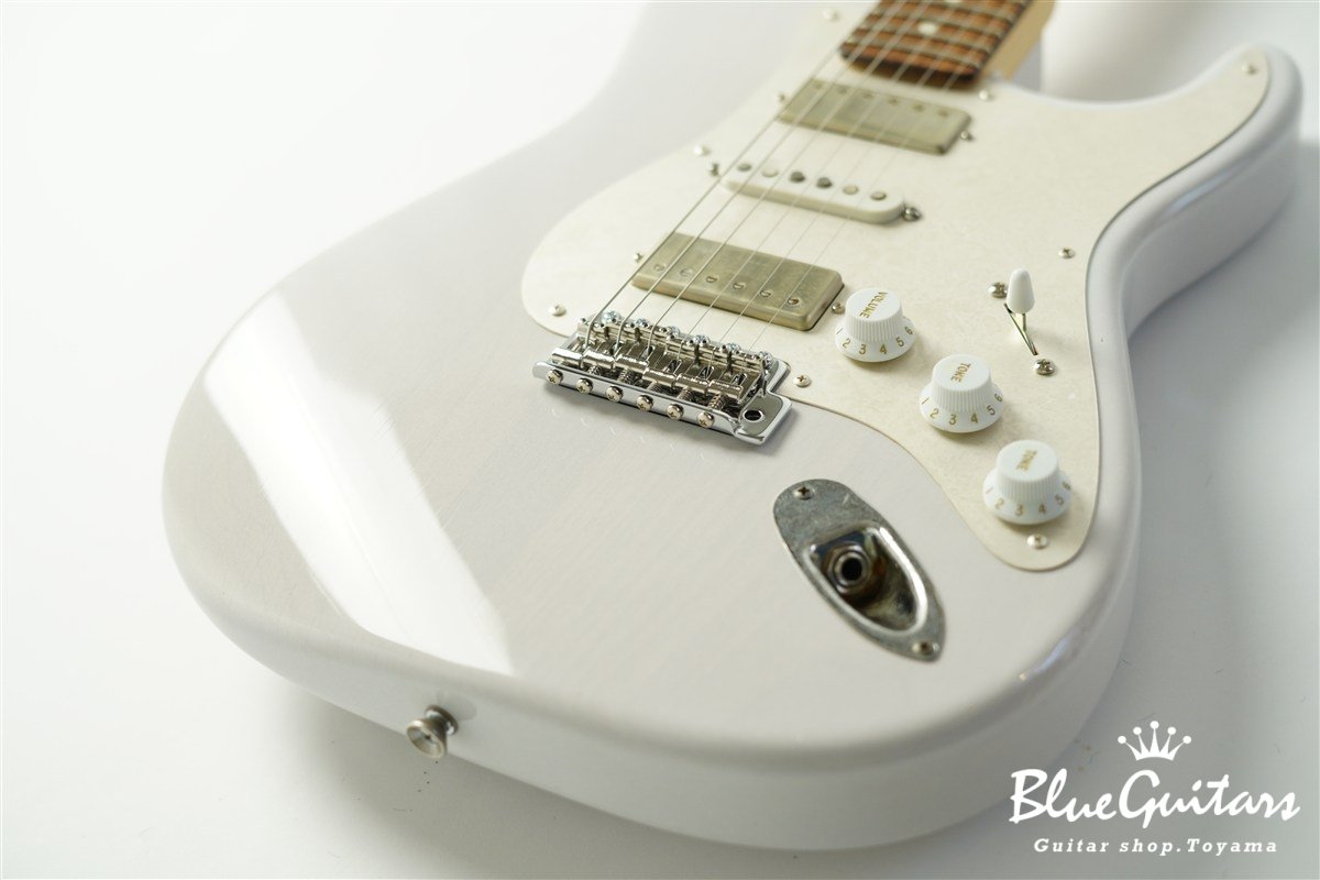 Model S. Patina #246 Light Aged - White Blonde with Silver