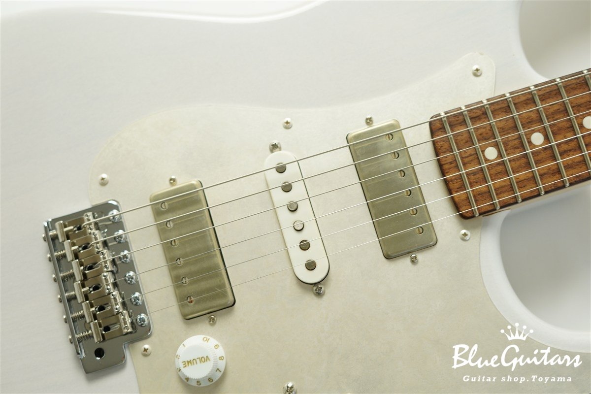 Model S. Patina #246 Light Aged - White Blonde with Silver