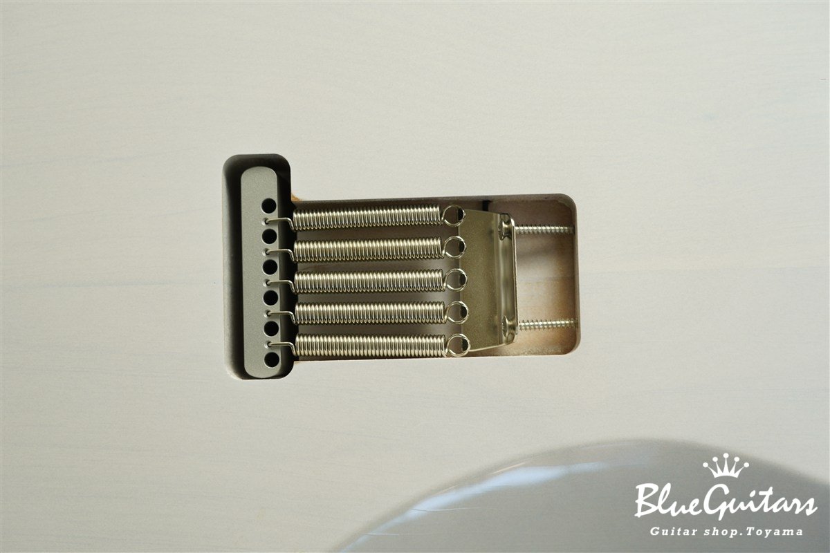 Model S. Patina #246 Light Aged - White Blonde with Silver