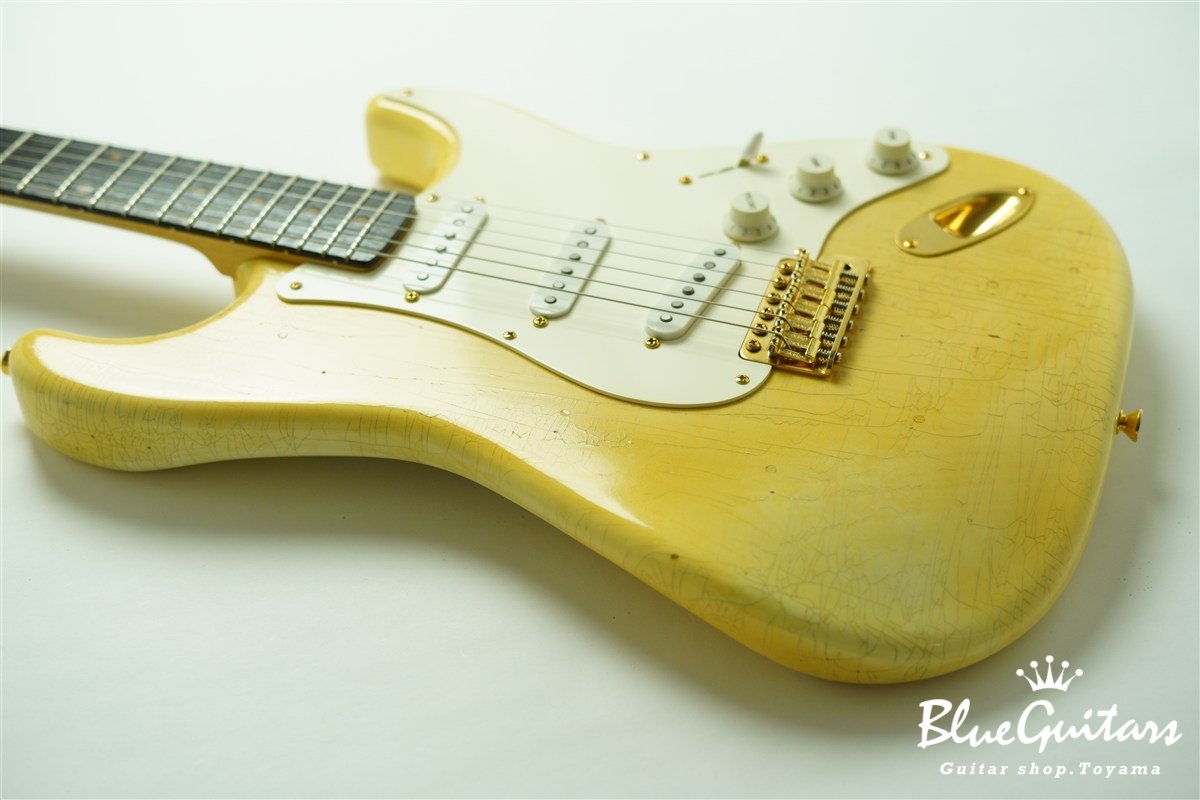 g7-ST/R Lightly Aged - Aged Olympic White w/Gold Hardware