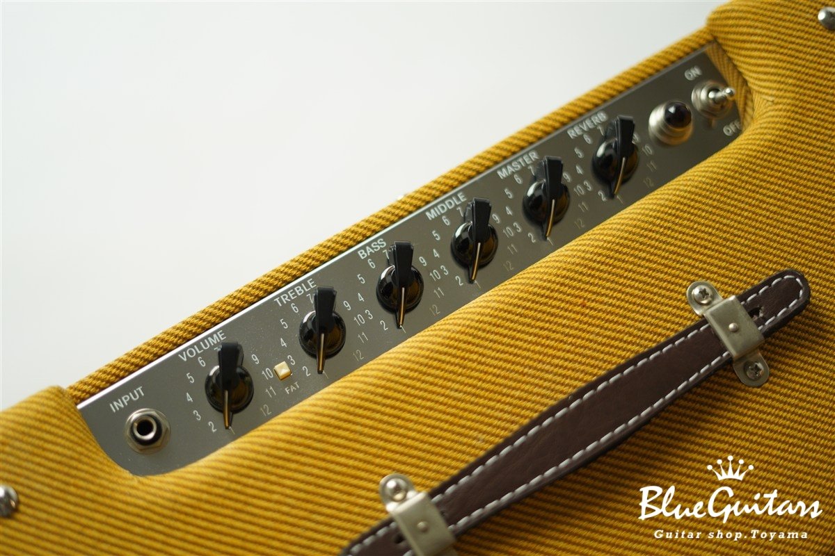 Blues Junior Lacquered Tweed