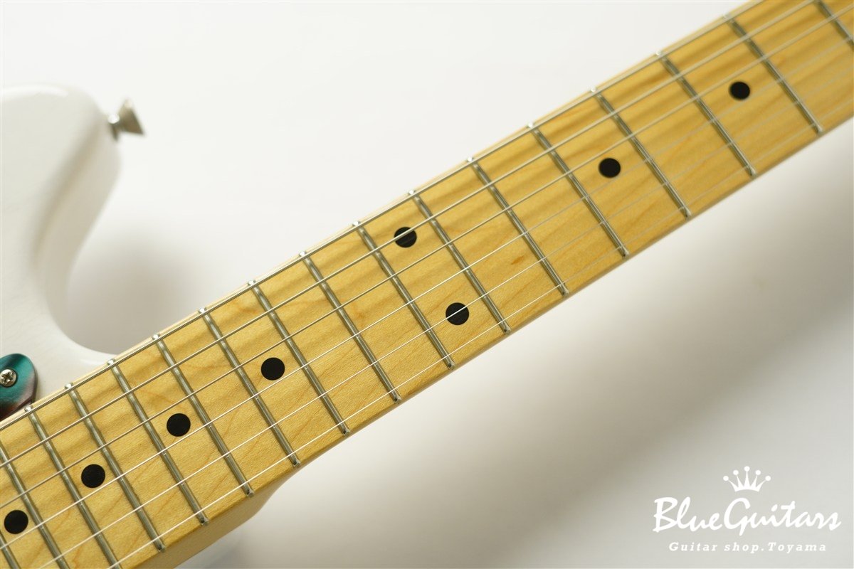 IRIS Special #240 Light Aged - White Blonde / Pickguard Shaped by stone-D eyewear