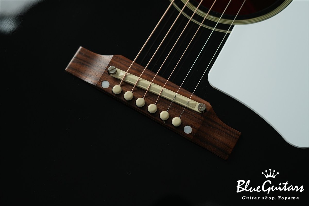 1960s J-45 Original Adjustable Saddle - Ebony