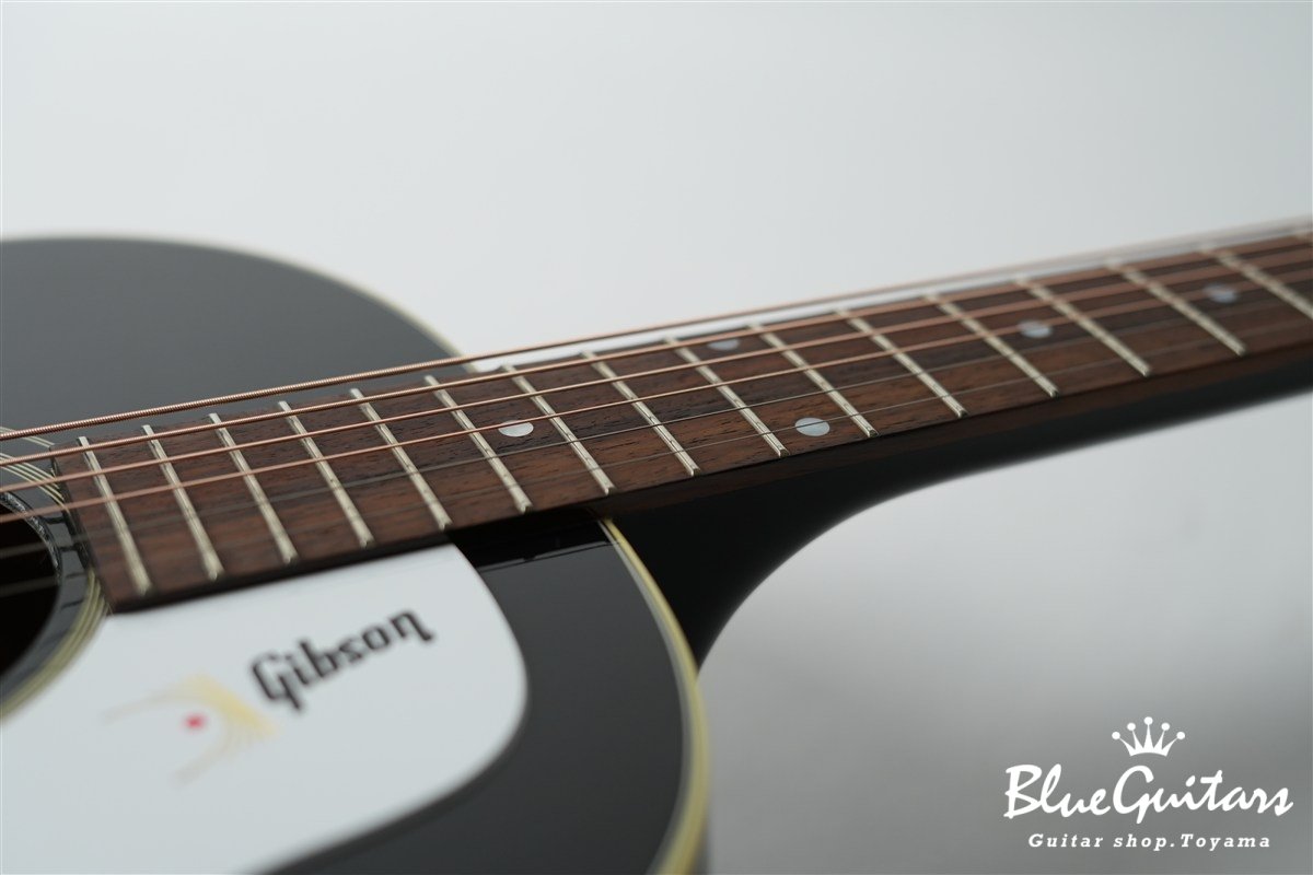 1960s J-45 Original Adjustable Saddle - Ebony