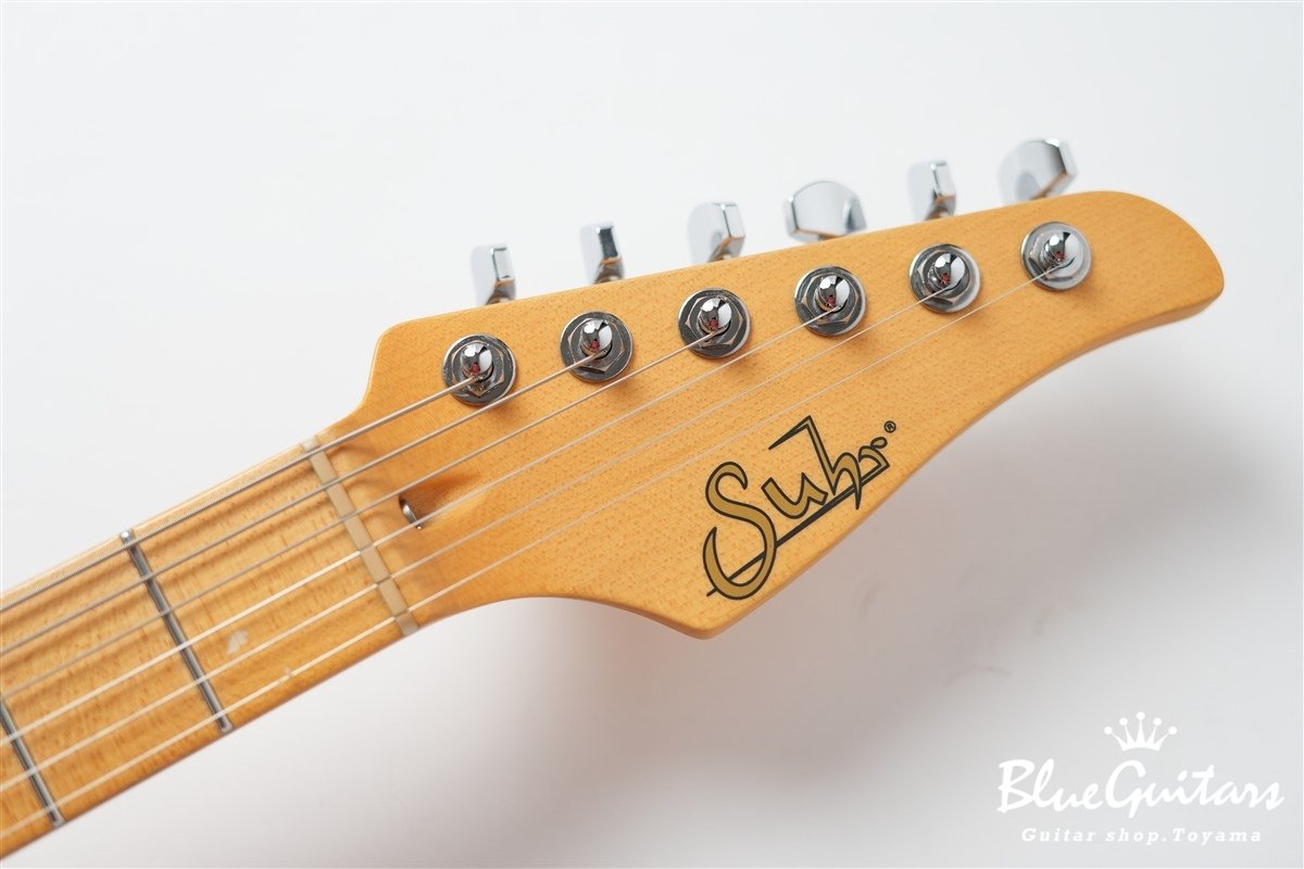 JST Classic S Maple Fingerboard HSS - Black