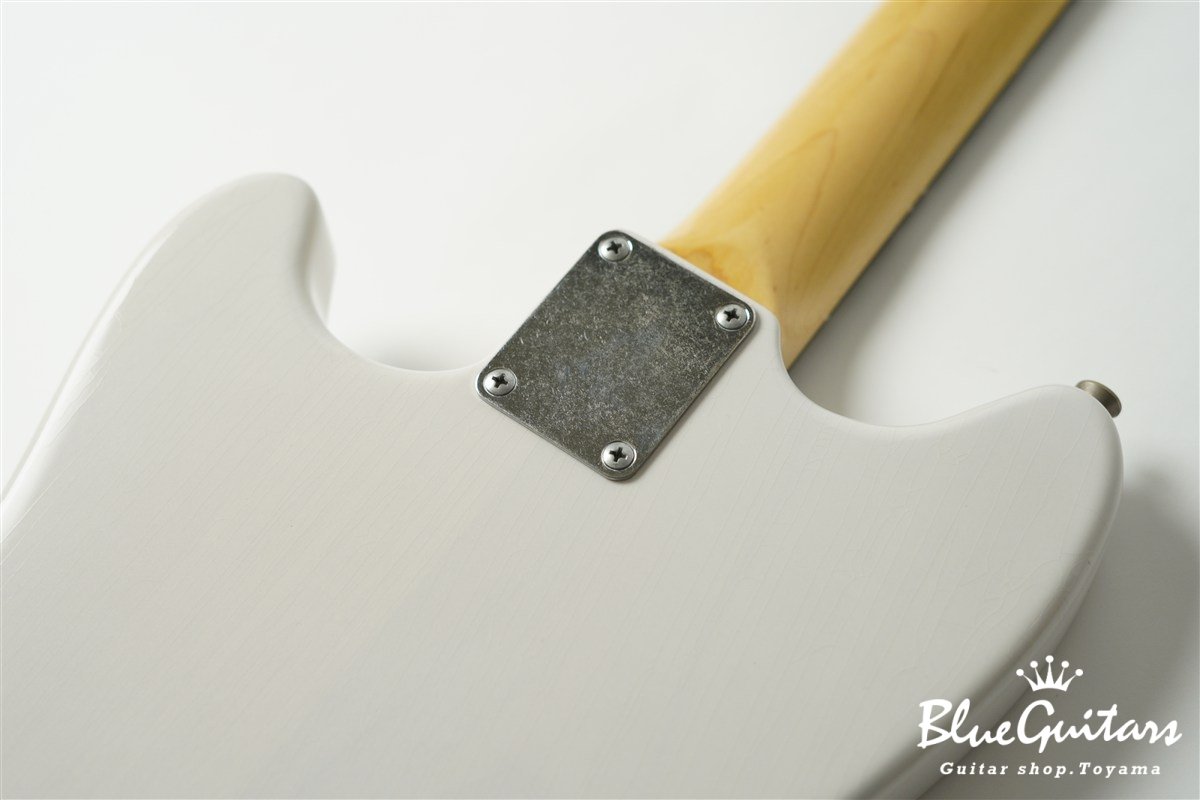 IRIS Patina #282 Light Aged - White Blonde with Blue