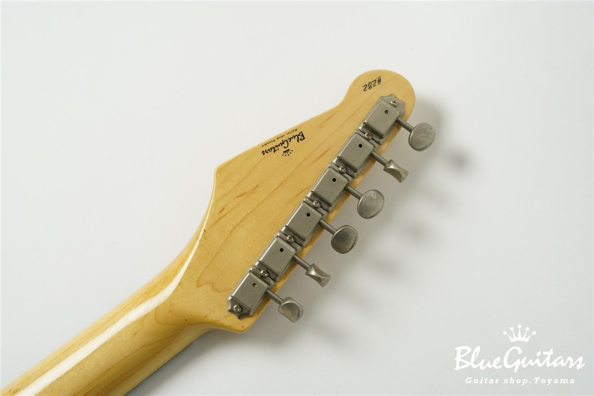 IRIS Patina #282 Light Aged - White Blonde with Blue