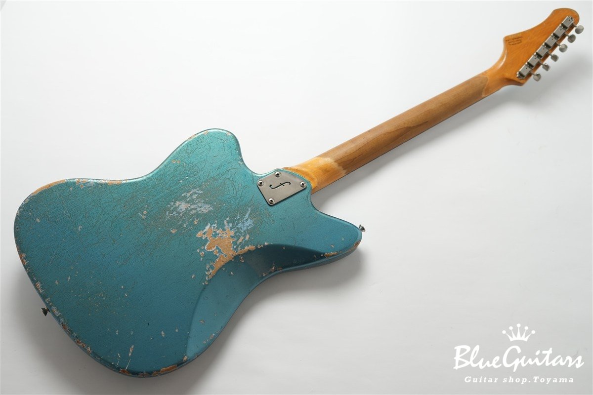 Alt de facto JM6 w/ Bigsby Medium Distress - Lake Placid Blue