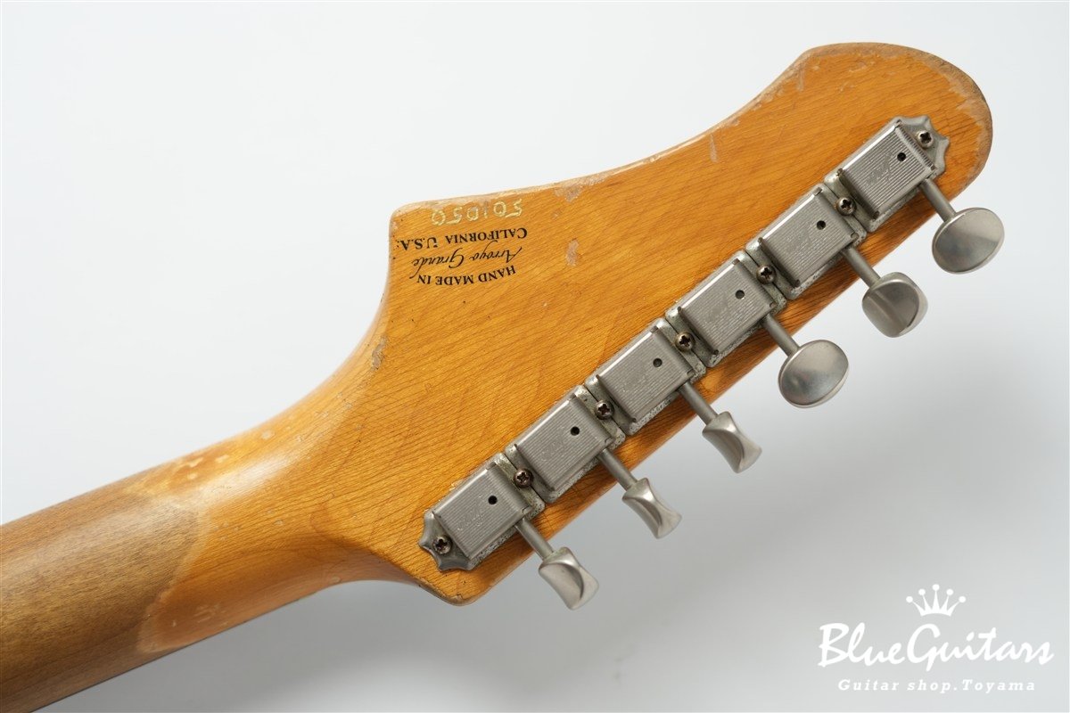 Alt de facto JM6 w/ Bigsby Medium Distress - Lake Placid Blue