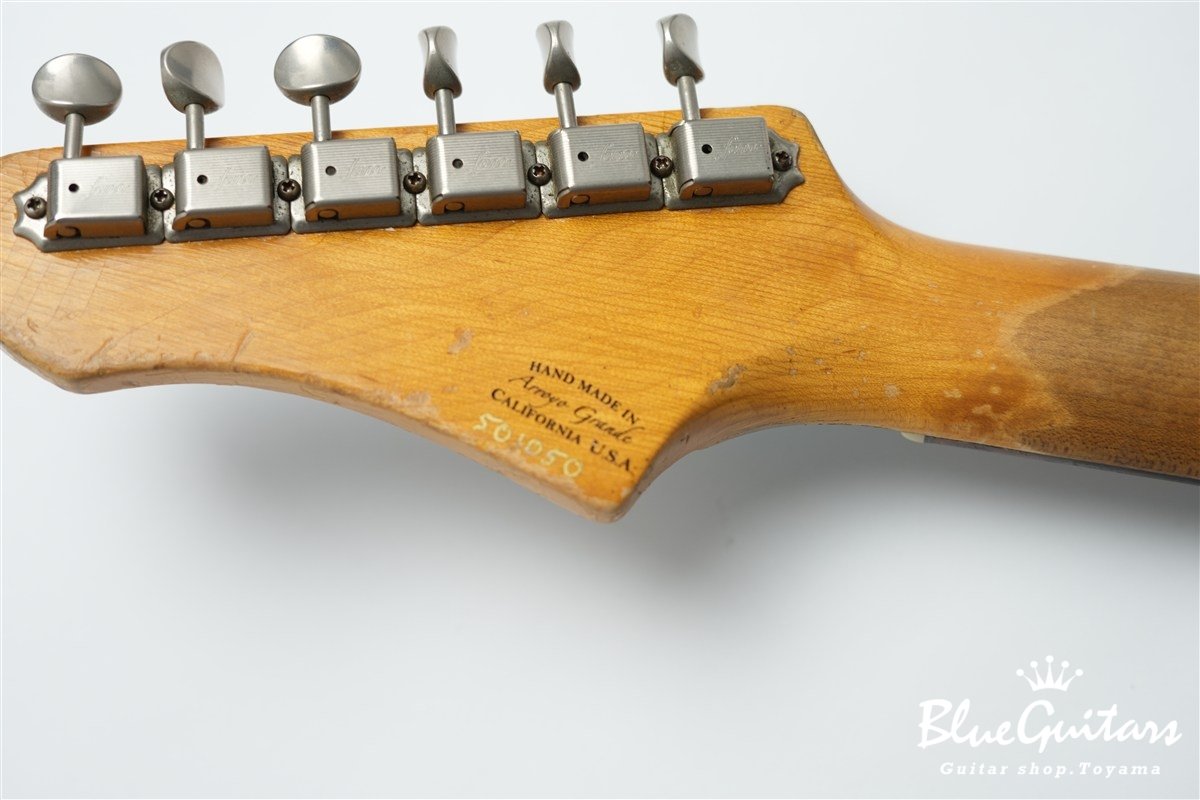 Alt de facto JM6 w/ Bigsby Medium Distress - Lake Placid Blue