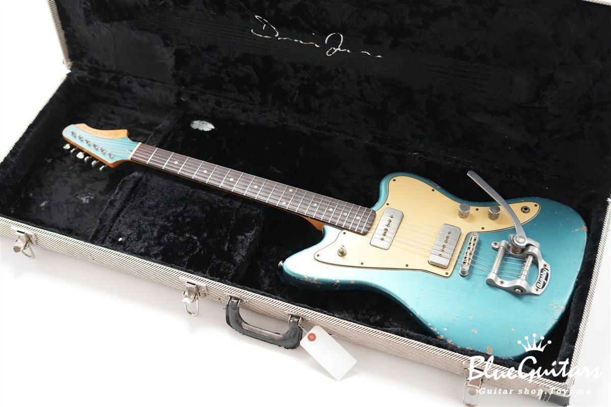 Alt de facto JM6 w/ Bigsby Medium Distress - Lake Placid Blue