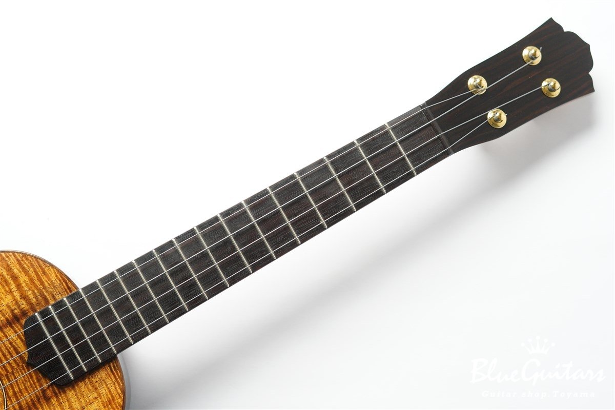 ukulele tenor 14f std. w Curly Hawaiian Koa Top / Ebony SIDE & BACK