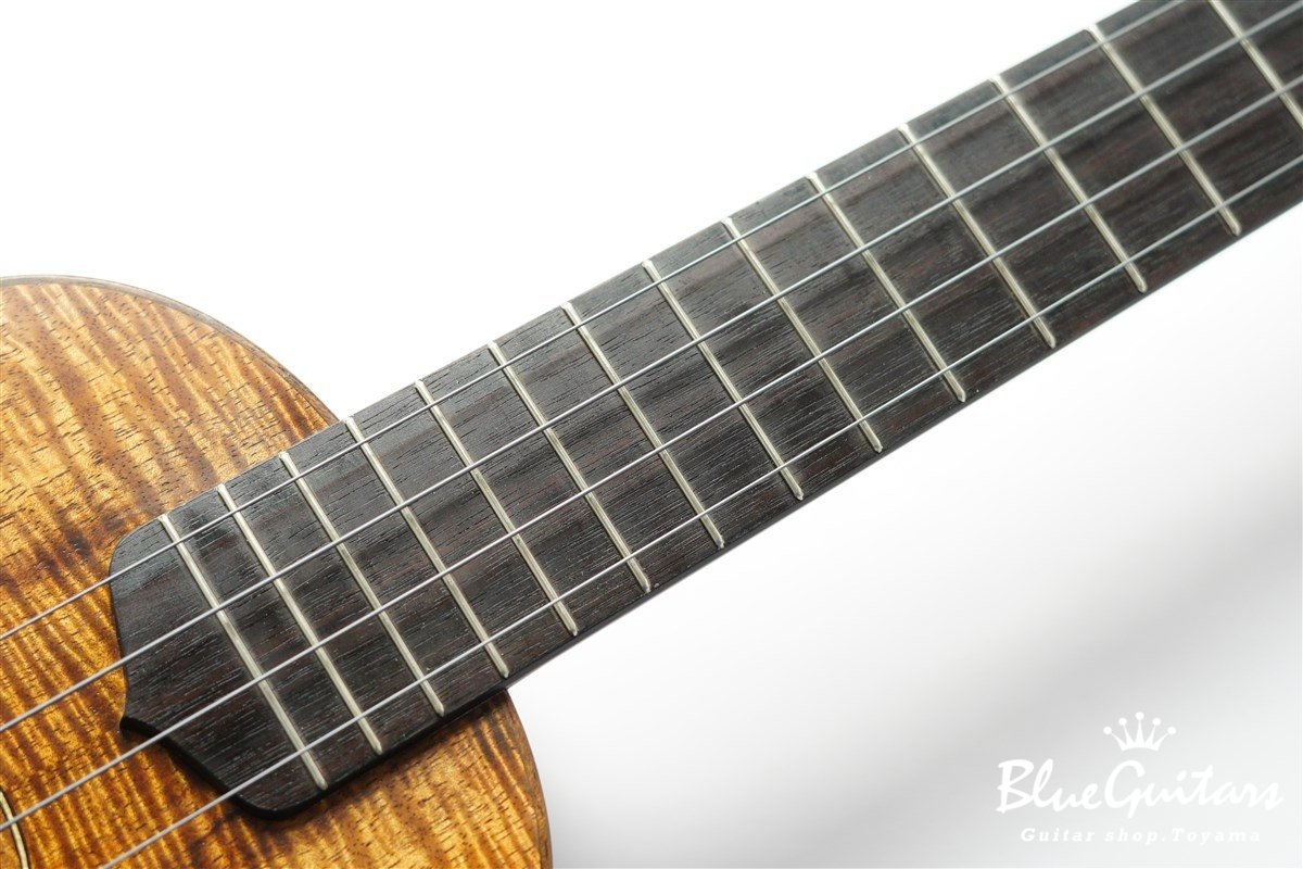 ukulele tenor 14f std. w Curly Hawaiian Koa Top / Ebony SIDE & BACK