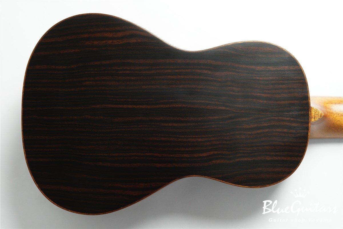 ukulele tenor 14f std. w Curly Hawaiian Koa Top / Ebony SIDE & BACK