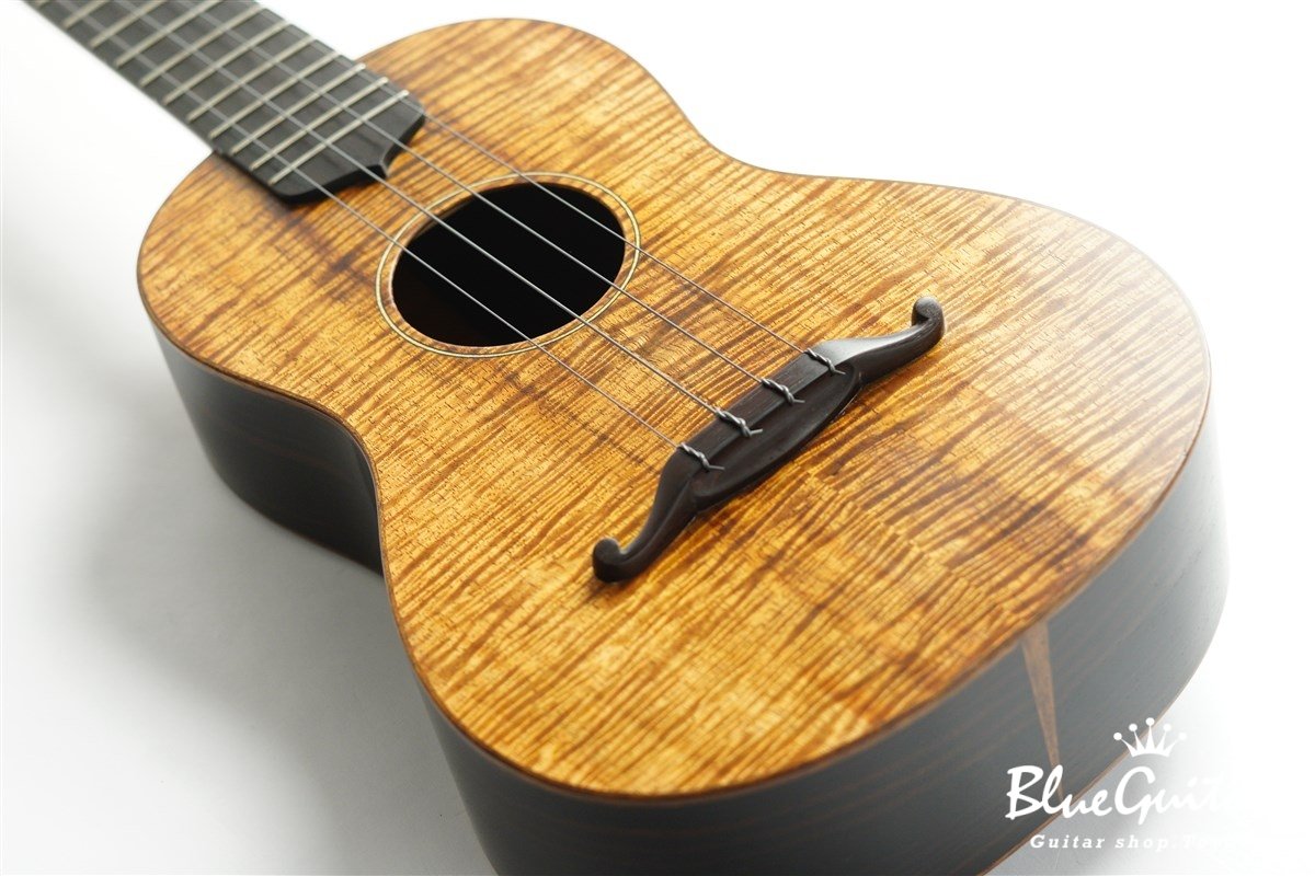 ukulele tenor 14f std. w Curly Hawaiian Koa Top / Ebony SIDE & BACK