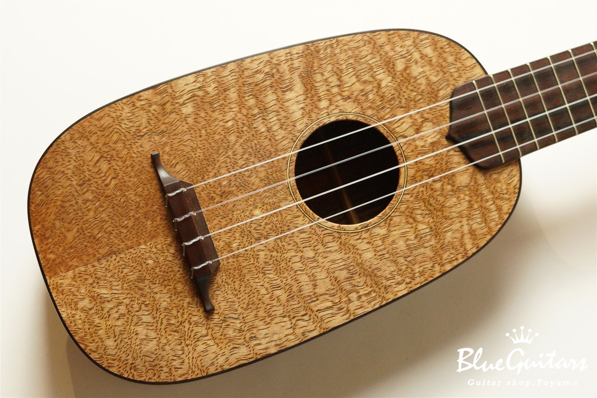 ukulele concert 14f pineapple - Hawaian Mango TOP / Ovangkol SIDE&BACK