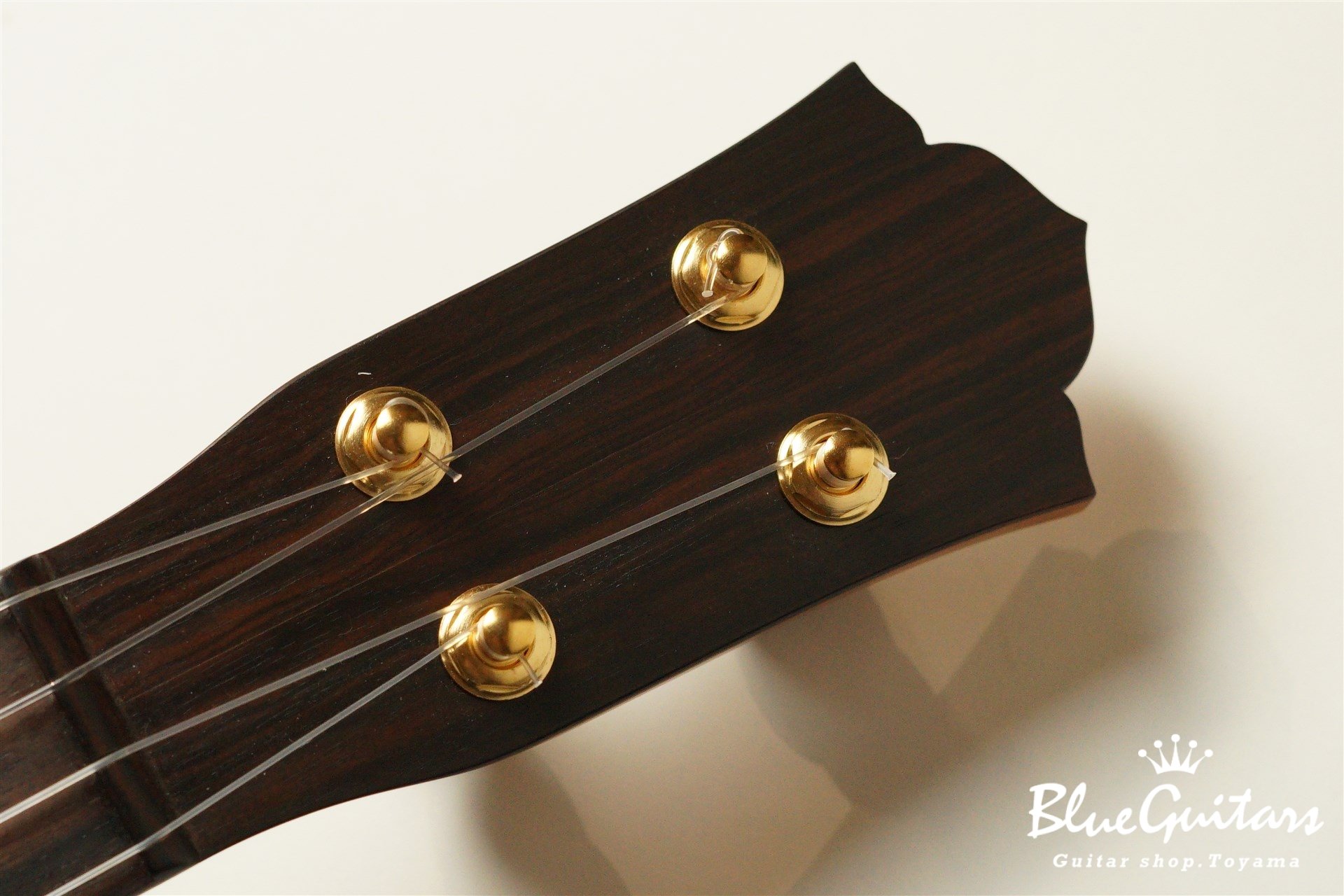 ukulele concert 14f pineapple - Hawaian Mango TOP / Ovangkol SIDE&BACK