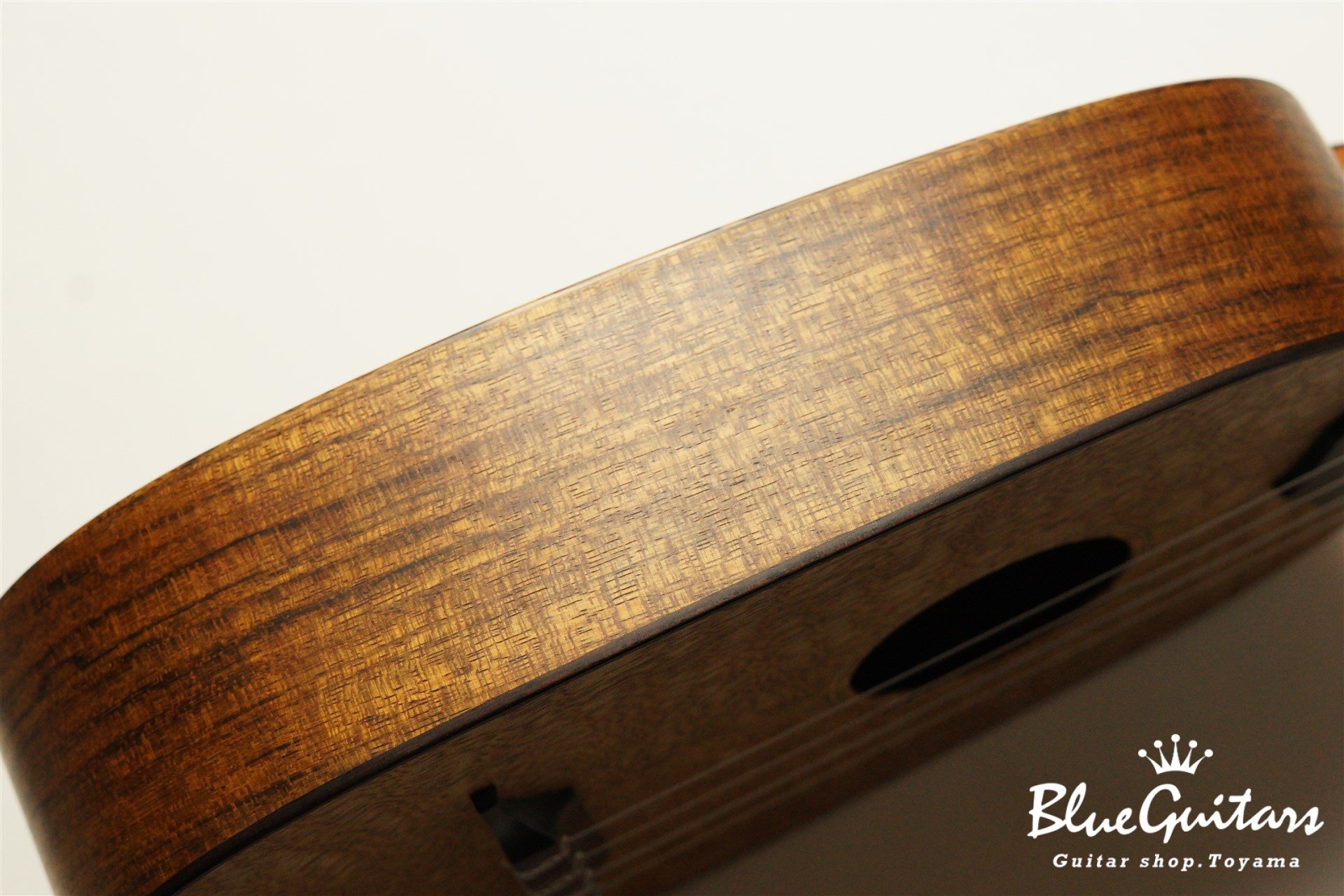 ukulele concert 14f pineapple - Hawaian Mango TOP / Ovangkol SIDE&BACK